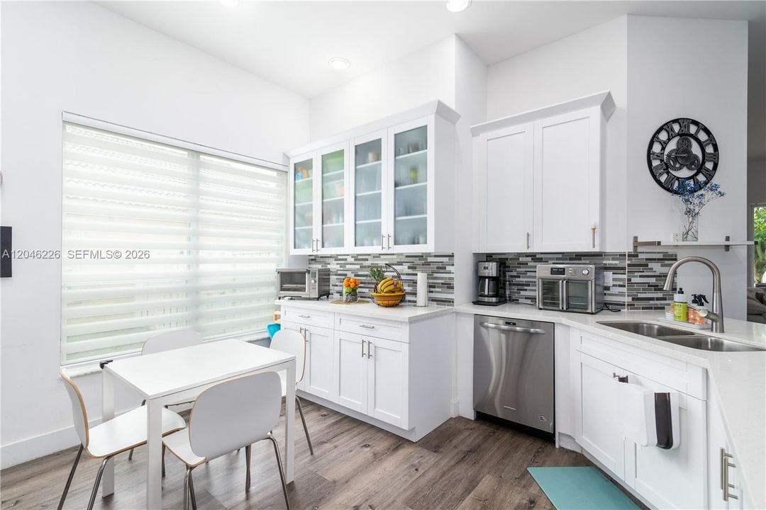 For Rent: $4,700 (4 beds, 3 baths, 2102 Square Feet)