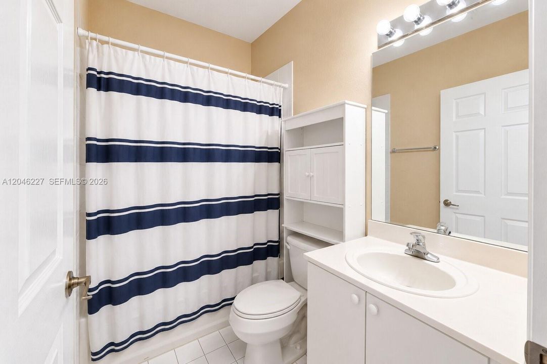 For Rent: $2,700 (3 beds, 3 baths, 1462 Square Feet)