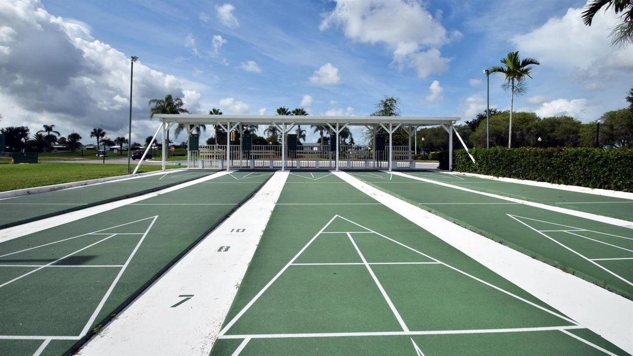 savanna-club-fl-55-homes-shuffleboard-co