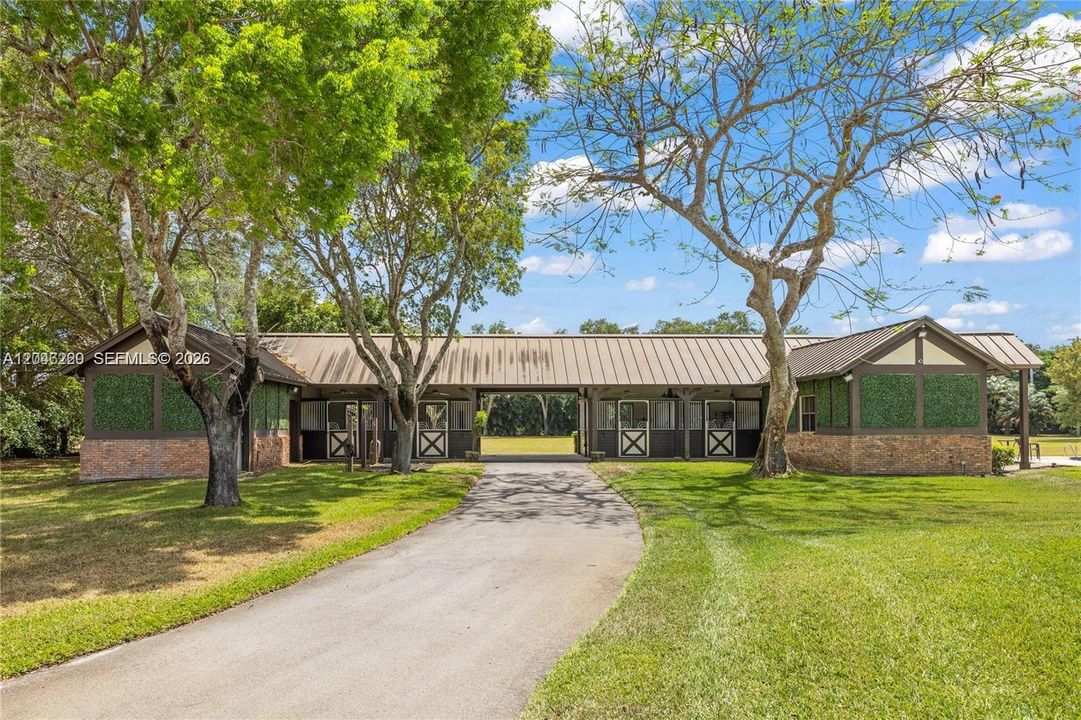 For Sale: $13,400,000 (5 beds, 5 baths, 0 Square Feet)