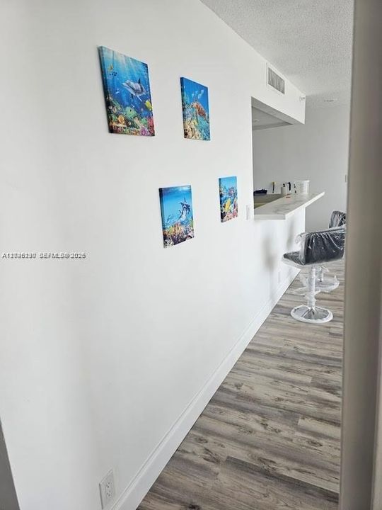 For Rent: $2,900 (2 beds, 2 baths, 1061 Square Feet)