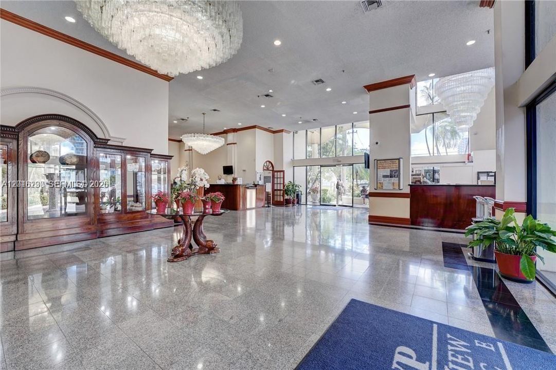 For Rent: $2,900 (2 beds, 2 baths, 1061 Square Feet)
