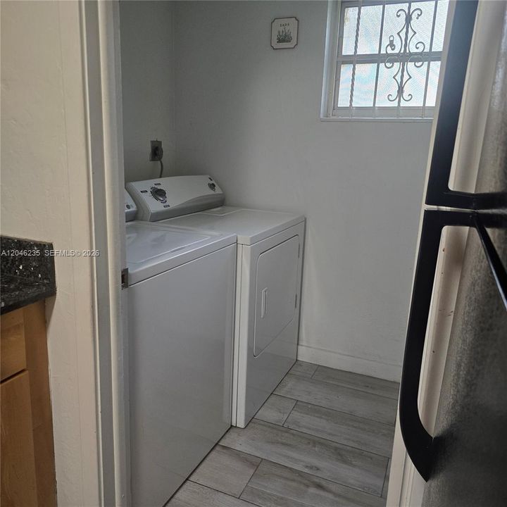 For Rent: $2,150 (2 beds, 2 baths, 1235 Square Feet)