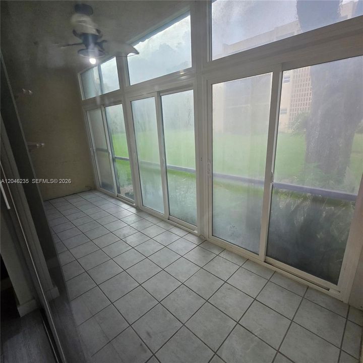 For Rent: $2,150 (2 beds, 2 baths, 1235 Square Feet)