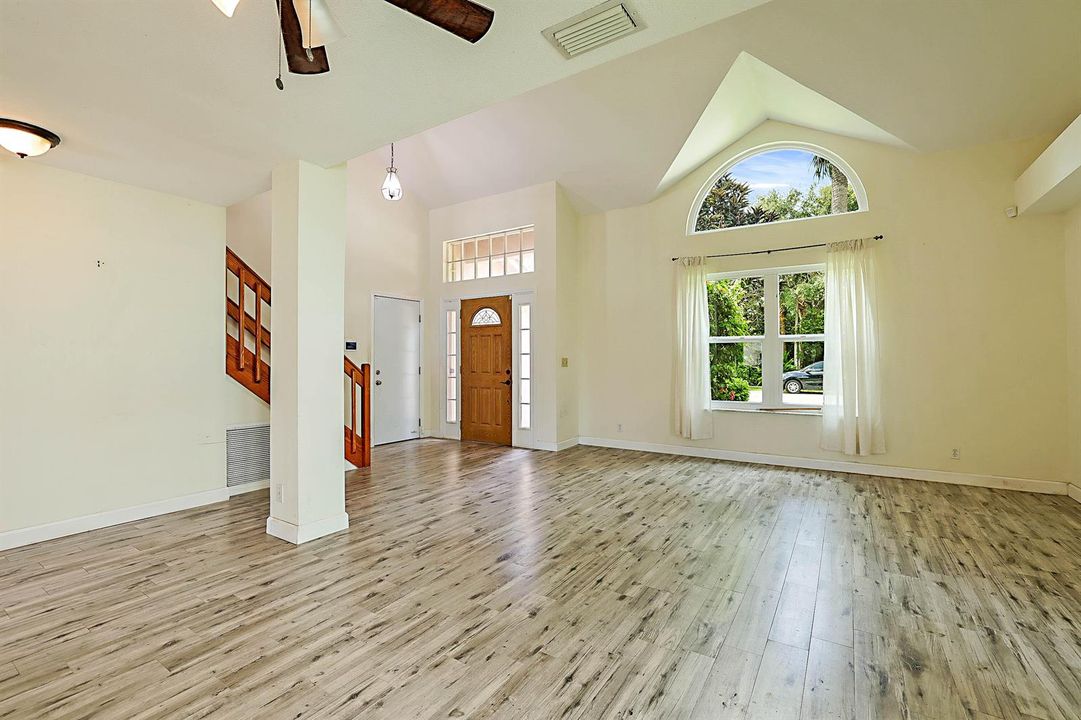 3570 Woods Walk Blvd -4