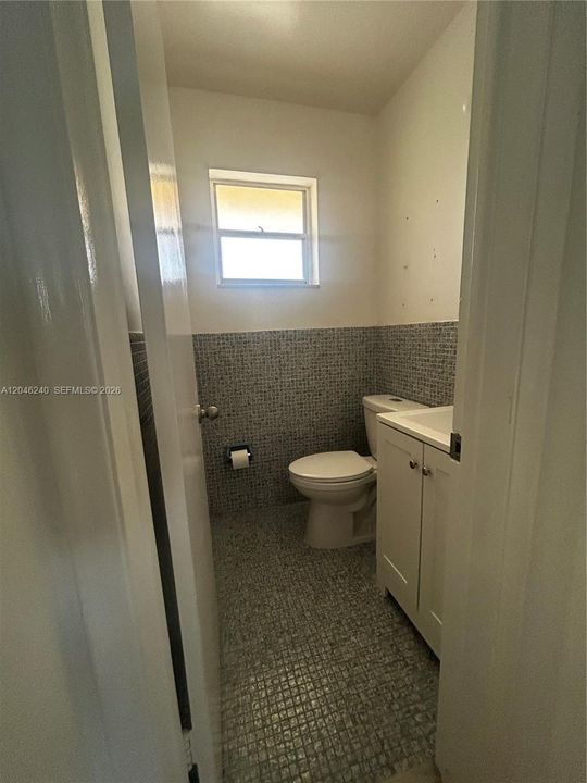 В аренду: $2,400 (2 спален, 1 ванн, 0 Квадратных фут)