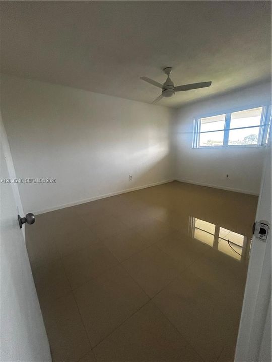 В аренду: $2,400 (2 спален, 1 ванн, 0 Квадратных фут)