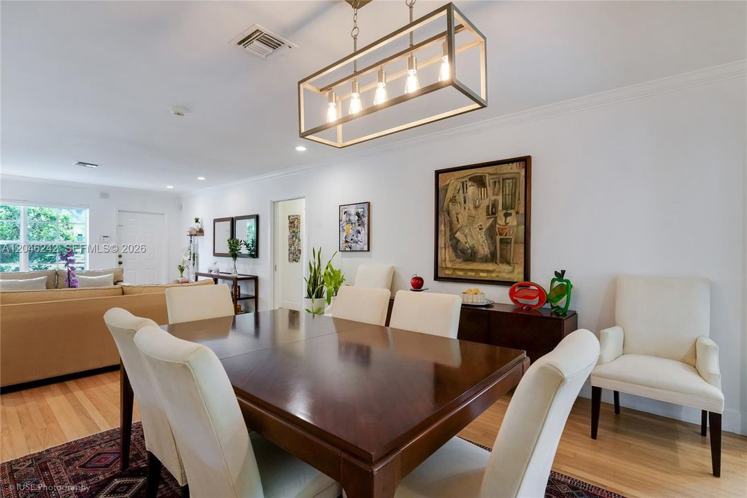 В аренду: $8,750 (3 спален, 2 ванн, 1704 Квадратных фут)