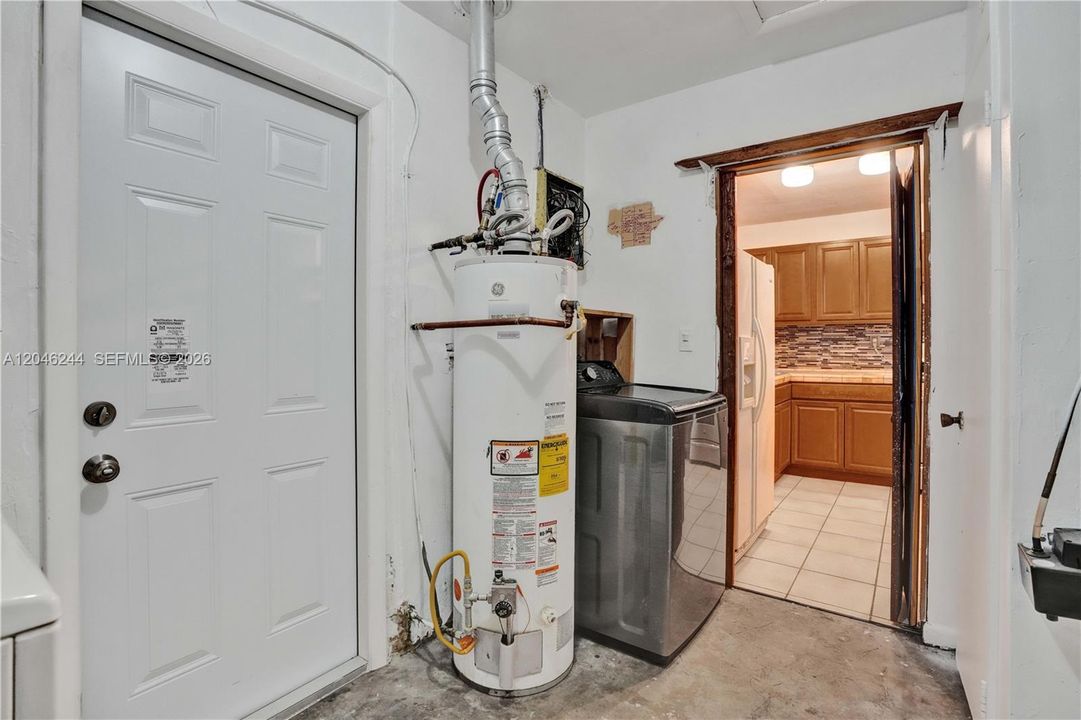 For Sale: $520,000 (3 beds, 1 baths, 1058 Square Feet)