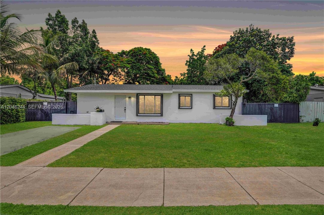 For Sale: $520,000 (3 beds, 1 baths, 1058 Square Feet)