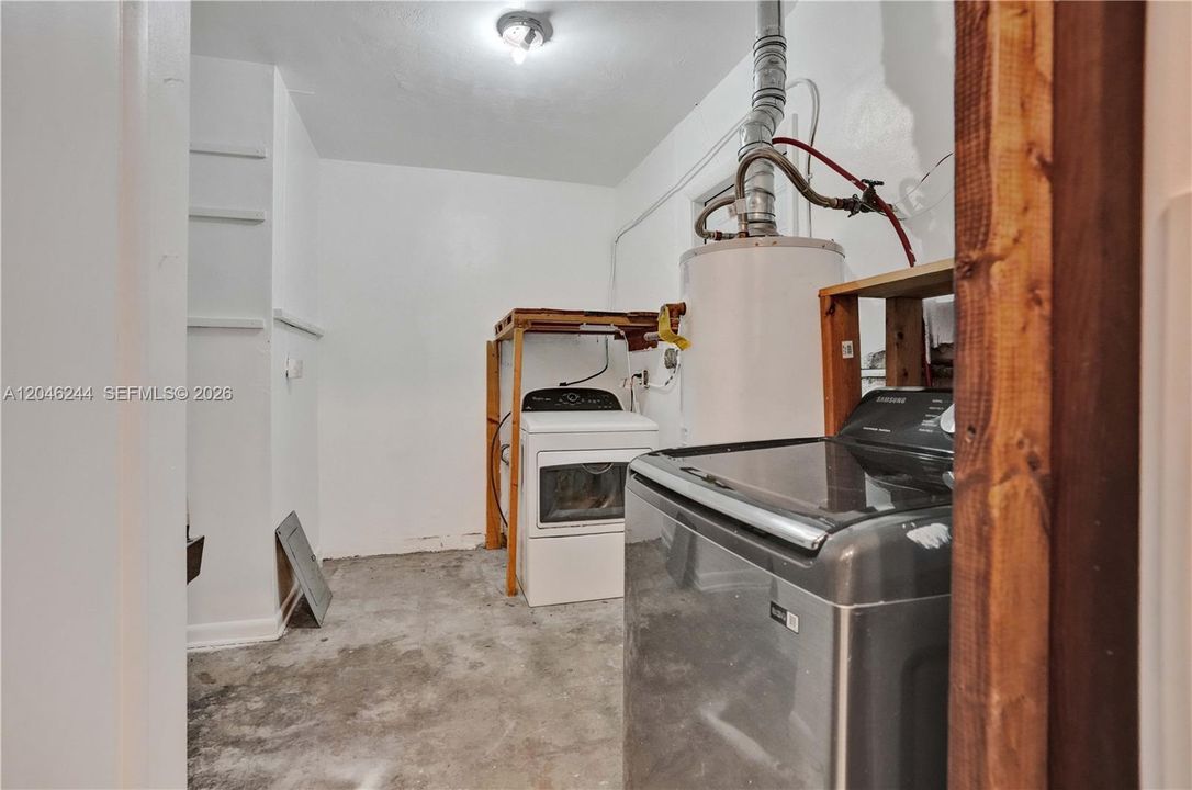 For Sale: $520,000 (3 beds, 1 baths, 1058 Square Feet)