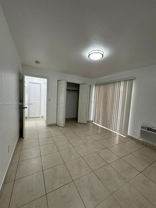 В аренду: $1,750 (1 спален, 1 ванн, 5754 Квадратных фут)