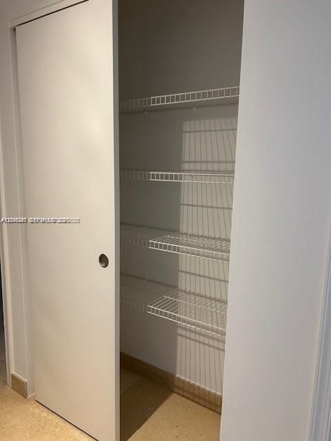 В аренду: $4,250 (3 спален, 2 ванн, 1505 Квадратных фут)