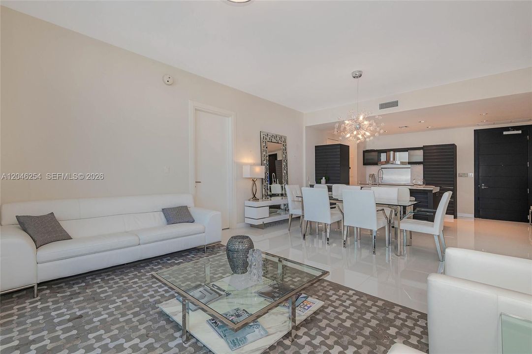For Rent: $7,000 (2 beds, 2 baths, 1237 Square Feet)