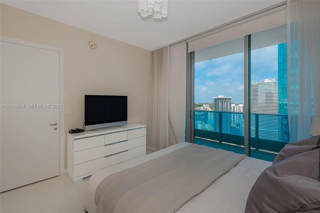 For Rent: $7,000 (2 beds, 2 baths, 1237 Square Feet)