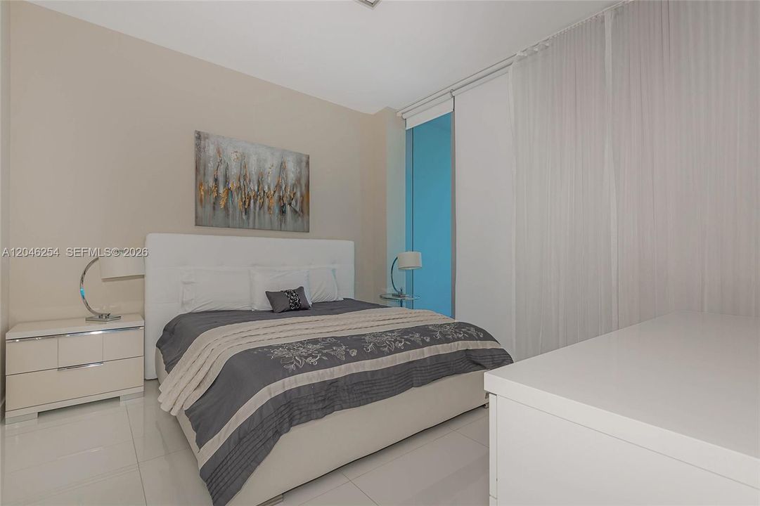 For Rent: $7,000 (2 beds, 2 baths, 1237 Square Feet)