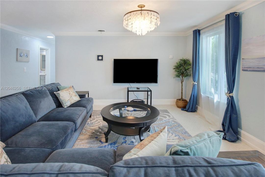 En Venta: $964,900 (3 camas, 3 baños, 2496 Pies cuadrados)