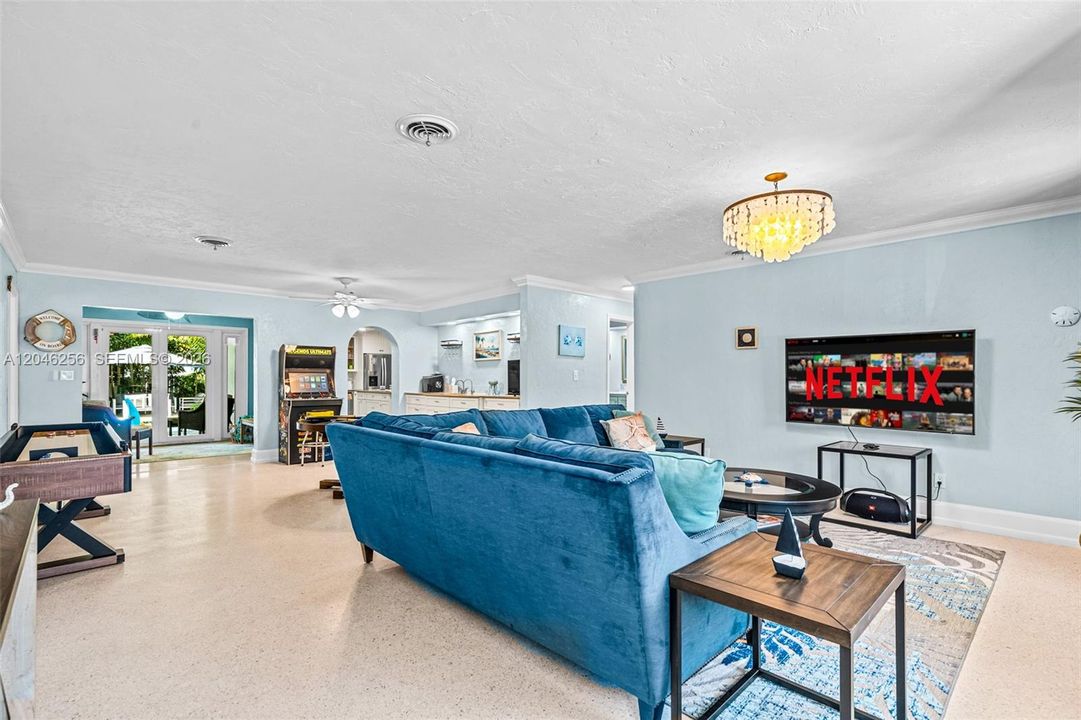 En Venta: $964,900 (3 camas, 3 baños, 2496 Pies cuadrados)