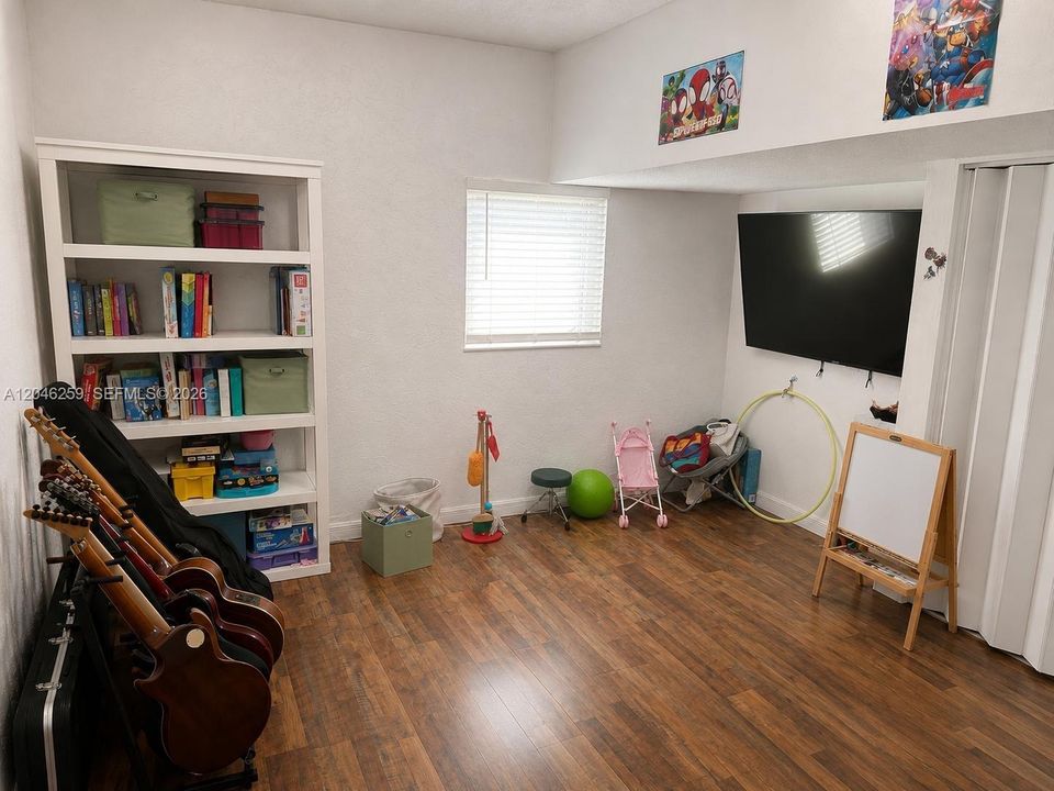 En Renta: $2,800 (3 camas, 2 baños, 1326 Pies cuadrados)
