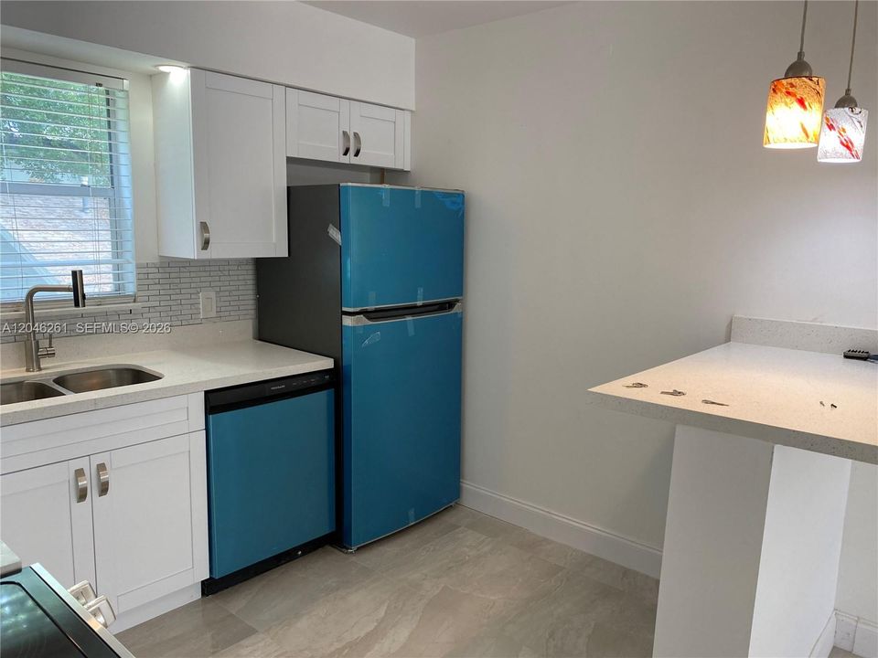 В аренду: $2,200 (2 спален, 1 ванн, 620 Квадратных фут)