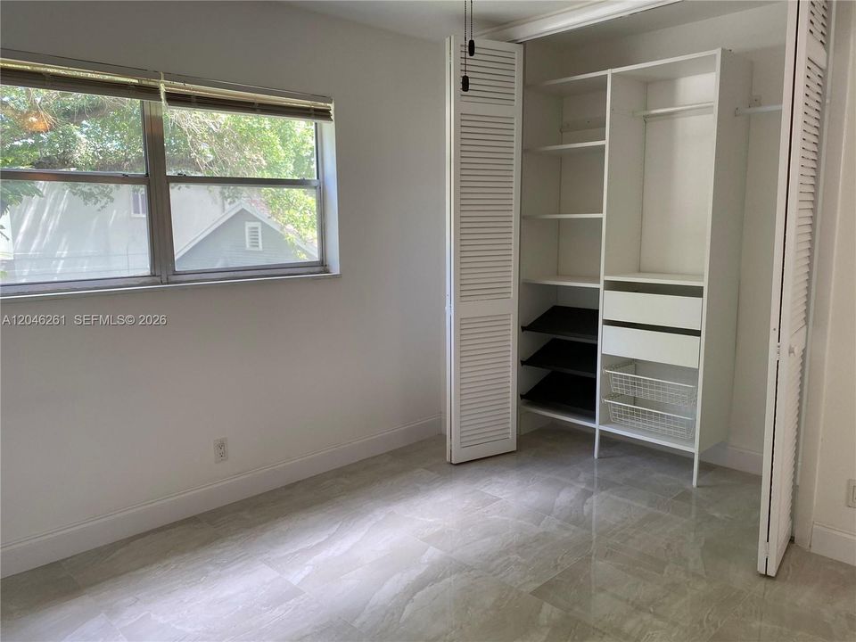 В аренду: $2,200 (2 спален, 1 ванн, 620 Квадратных фут)