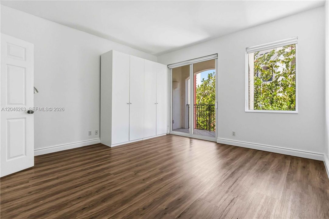 На продажу: $695,000 (3 спален, 2 ванн, 1640 Квадратных фут)