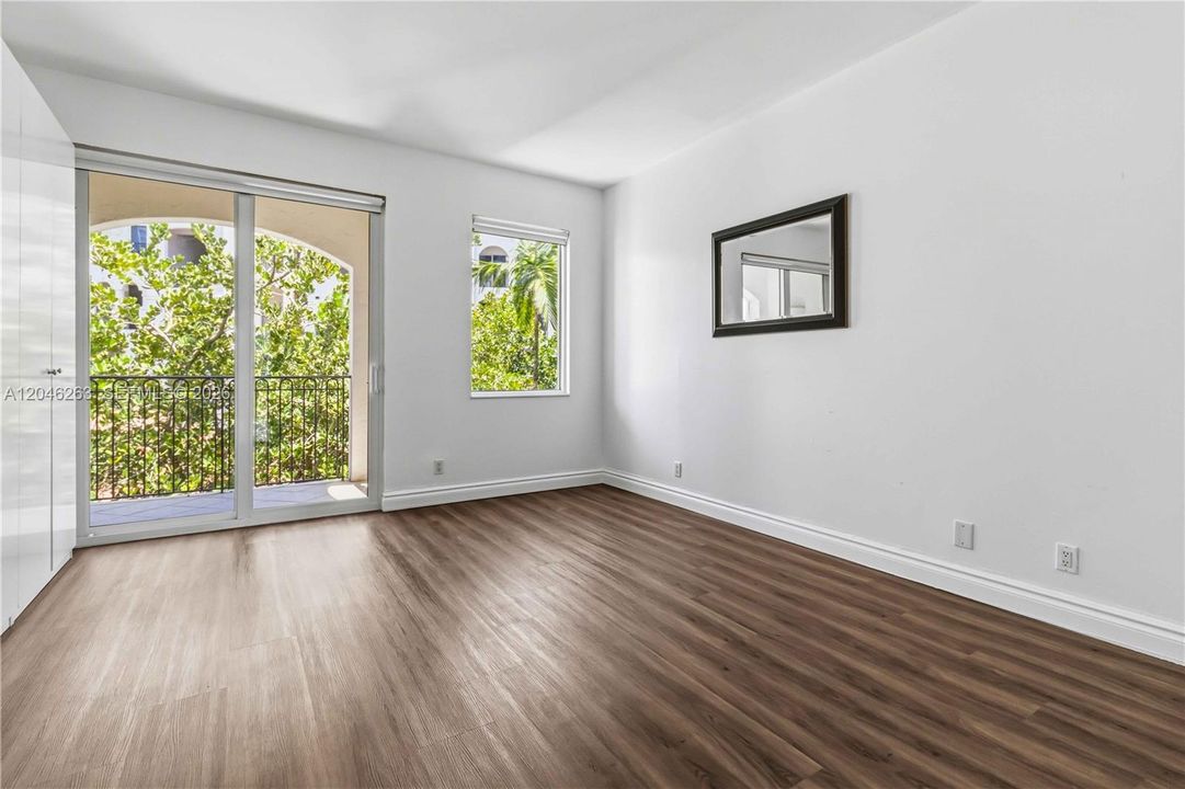 На продажу: $695,000 (3 спален, 2 ванн, 1640 Квадратных фут)