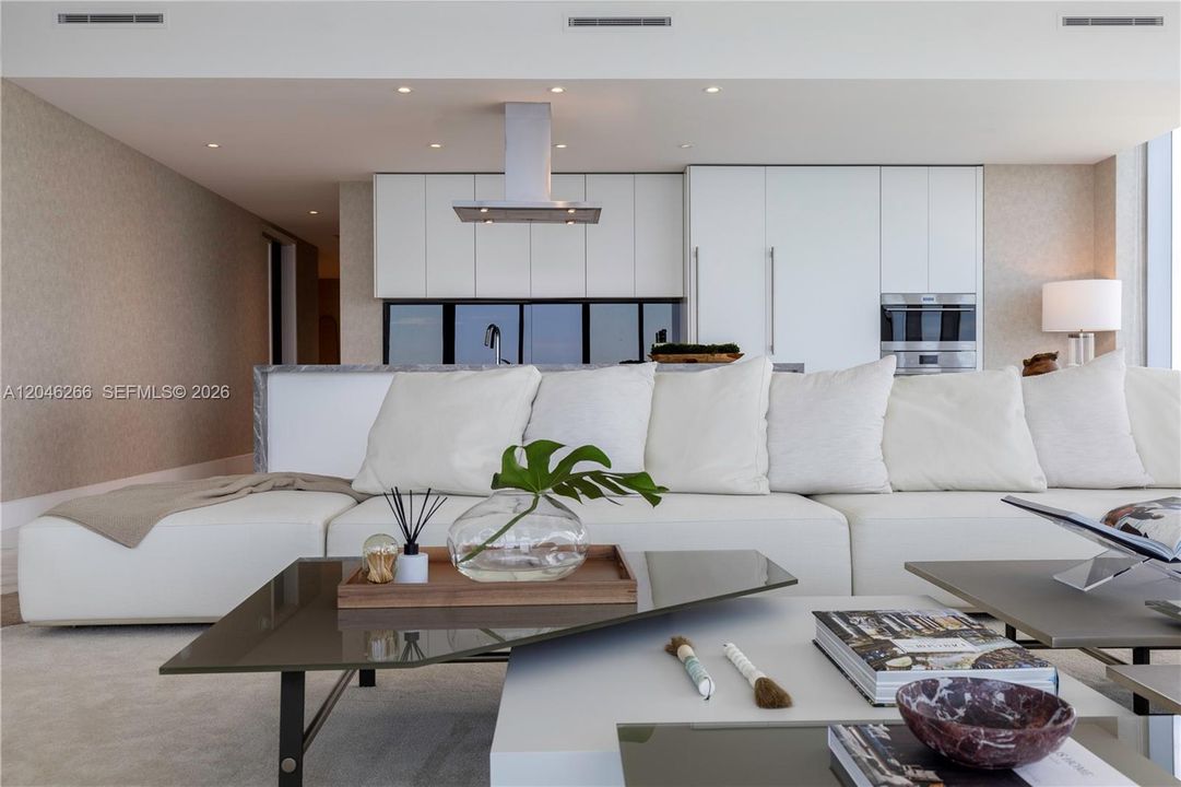 En Renta: $23,500 (4 camas, 4 baños, 2586 Pies cuadrados)