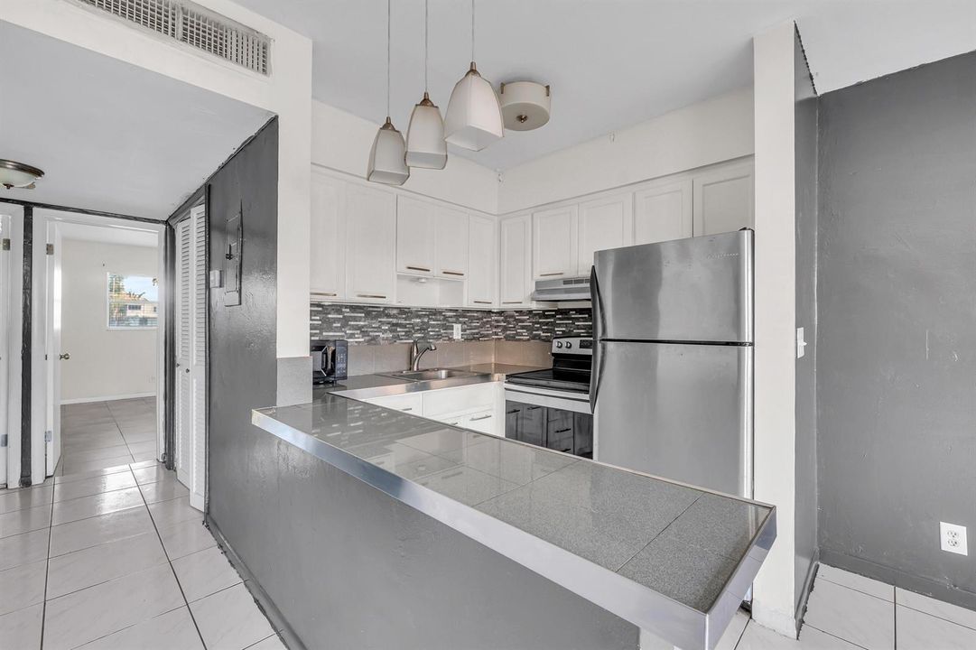 4050 NE 12th Terrace U38-7