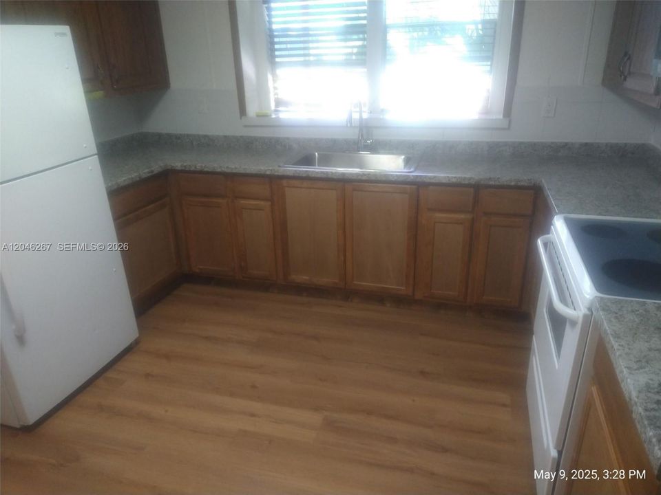 For Rent: $1,750 (2 beds, 2 baths, 1170 Square Feet)