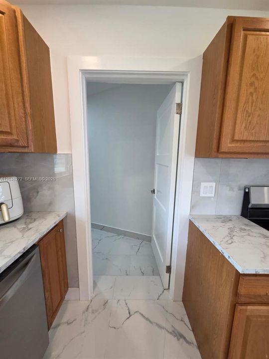 В аренду: $2,495 (3 спален, 2 ванн, 1157 Квадратных фут)
