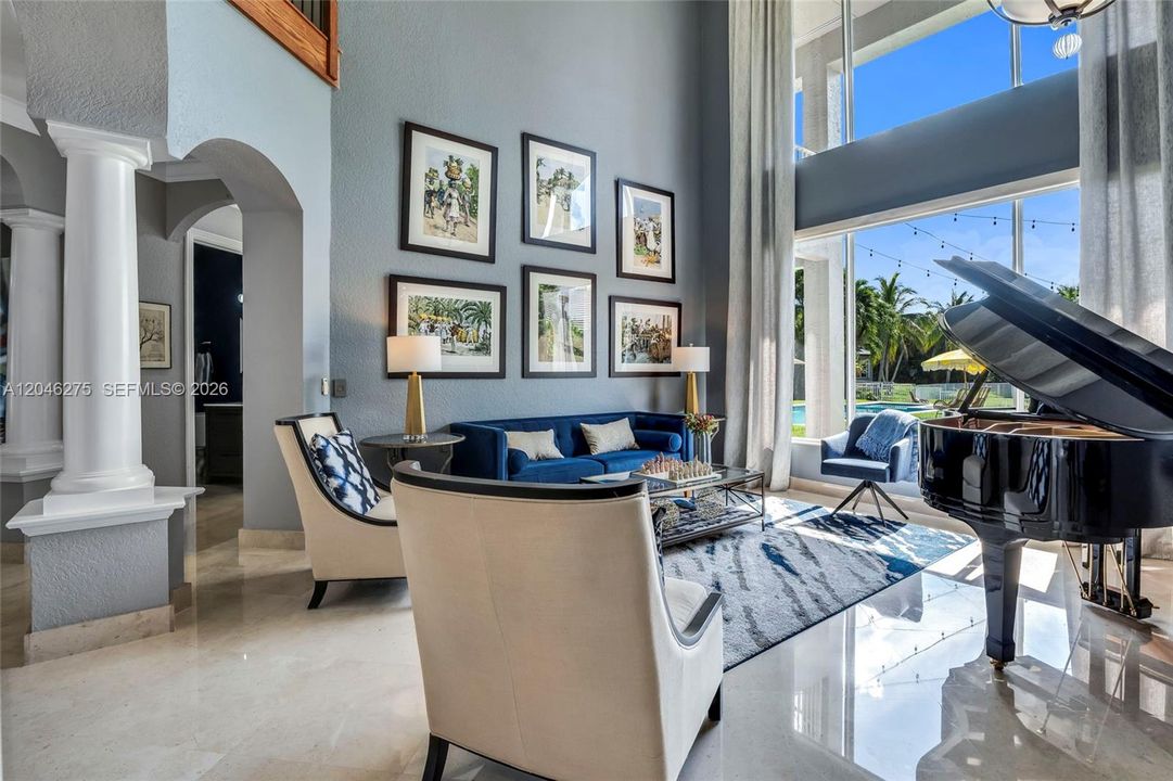 En Venta: $1,895,000 (5 camas, 4 baños, 4264 Pies cuadrados)