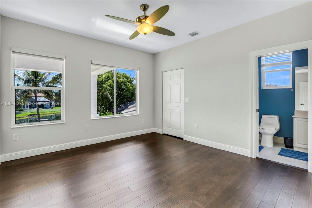 En Venta: $1,895,000 (5 camas, 4 baños, 4264 Pies cuadrados)