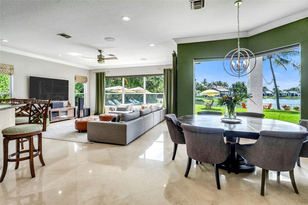 En Venta: $1,895,000 (5 camas, 4 baños, 4264 Pies cuadrados)