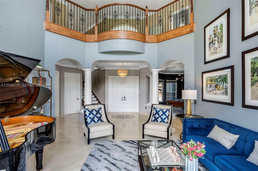 En Venta: $1,895,000 (5 camas, 4 baños, 4264 Pies cuadrados)