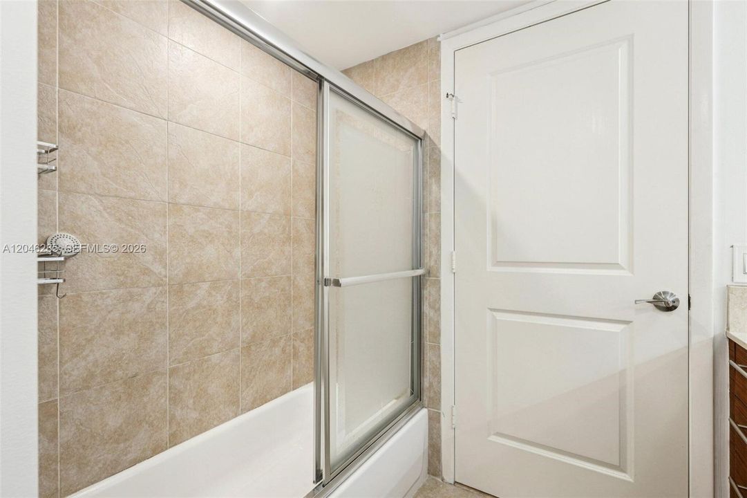 На продажу: $550,000 (3 спален, 3 ванн, 1165 Квадратных фут)