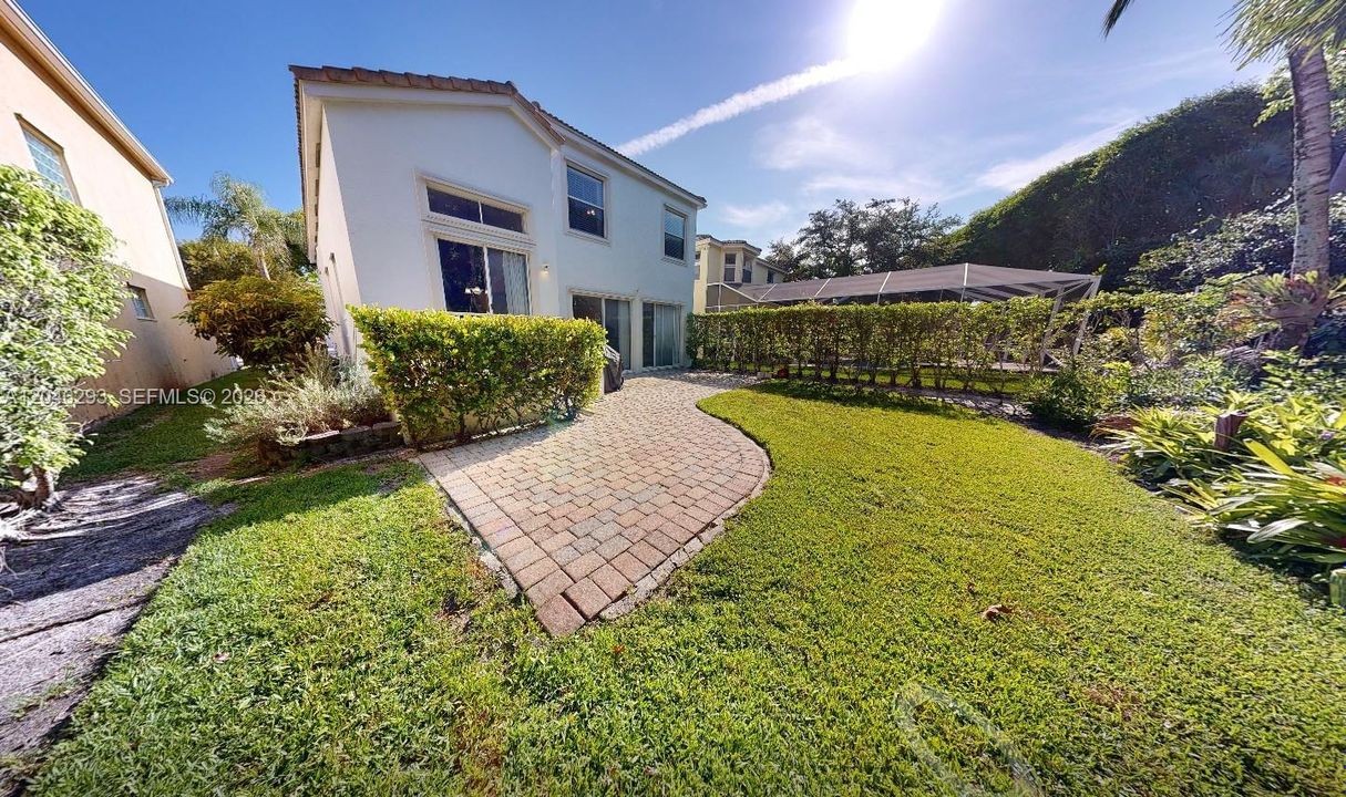 For Sale: $630,000 (4 beds, 3 baths, 2244 Square Feet)