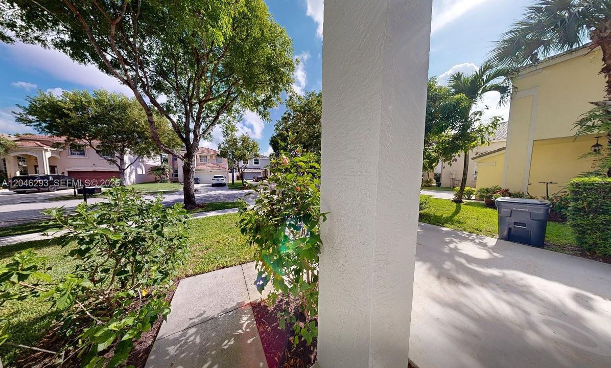 For Sale: $630,000 (4 beds, 3 baths, 2244 Square Feet)