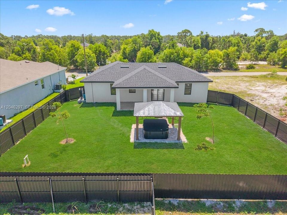 На продажу: $346,000 (3 спален, 2 ванн, 1387 Квадратных фут)
