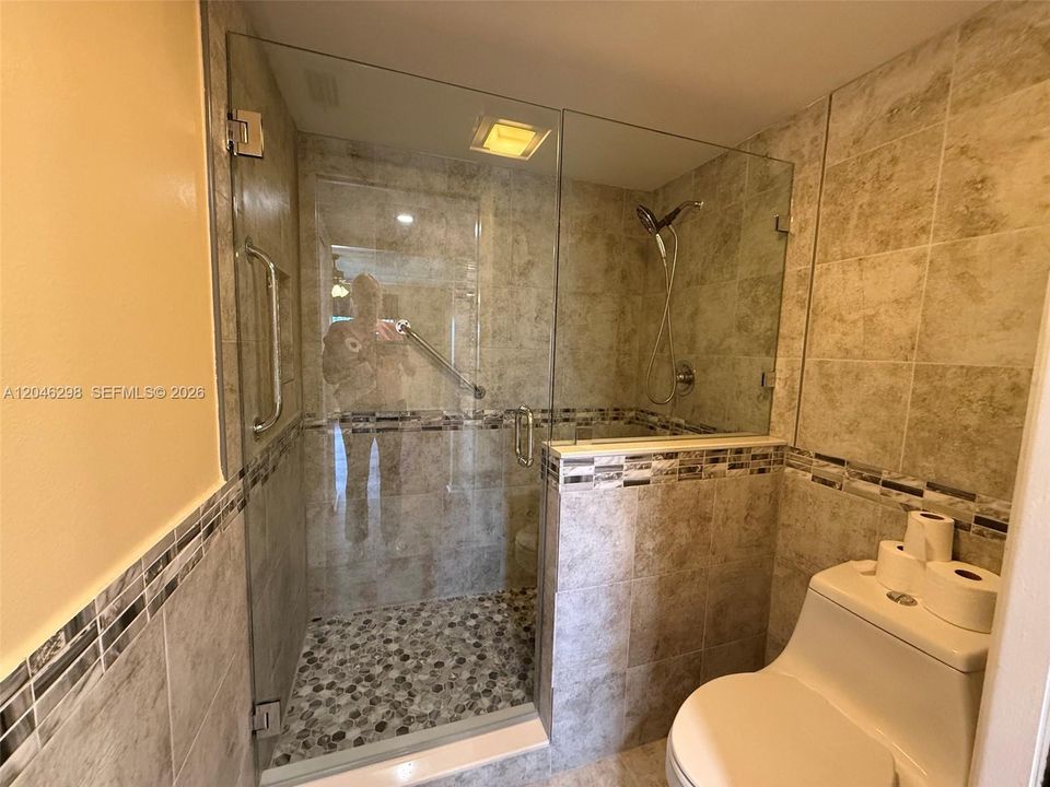 В аренду: $2,100 (2 спален, 2 ванн, 1160 Квадратных фут)