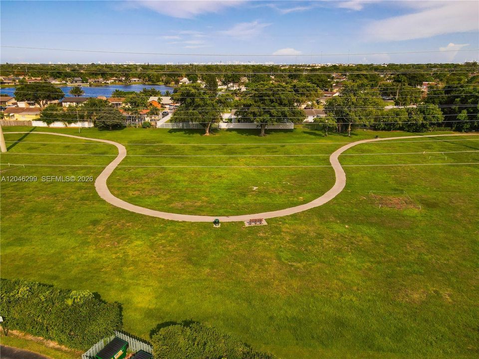 walking / bike path