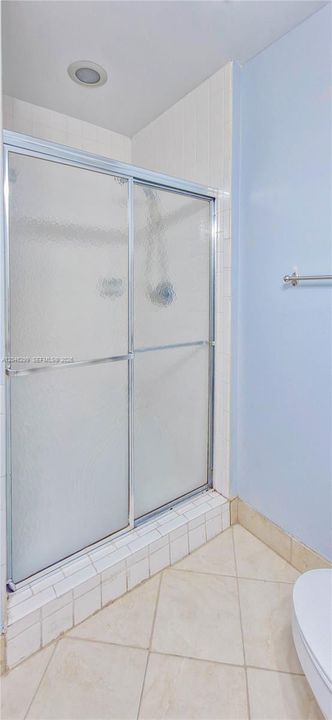 2nd Bathroom