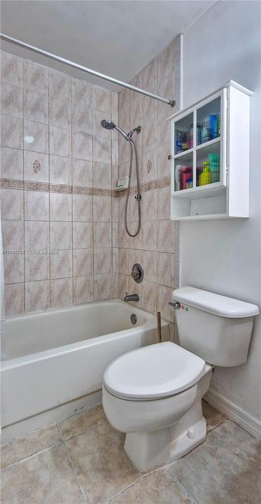 For Sale: $295,000 (2 beds, 2 baths, 1214 Square Feet)