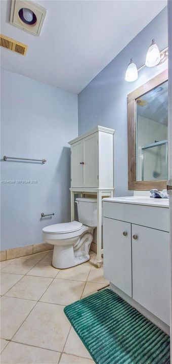 2nd Bathroom