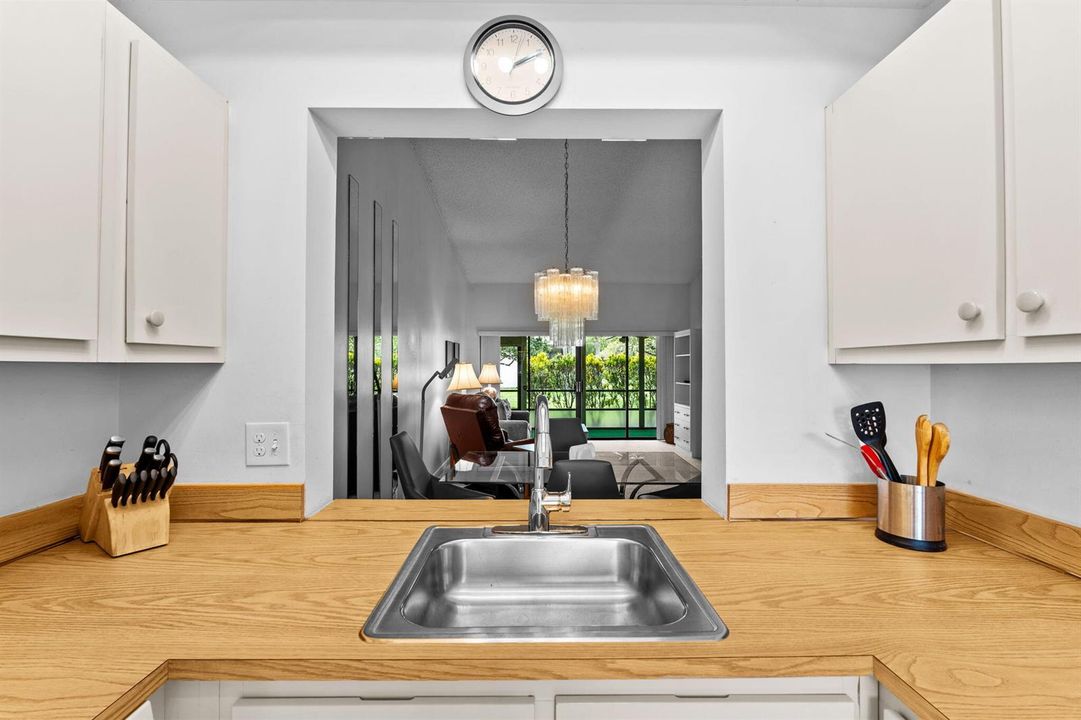 12-web-or-mls-A7409090