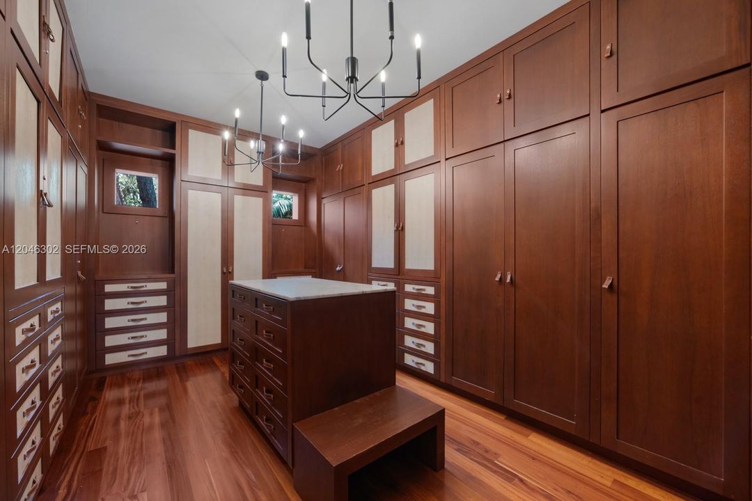 En Renta: $65,000 (6 camas, 6 baños, 9209 Pies cuadrados)