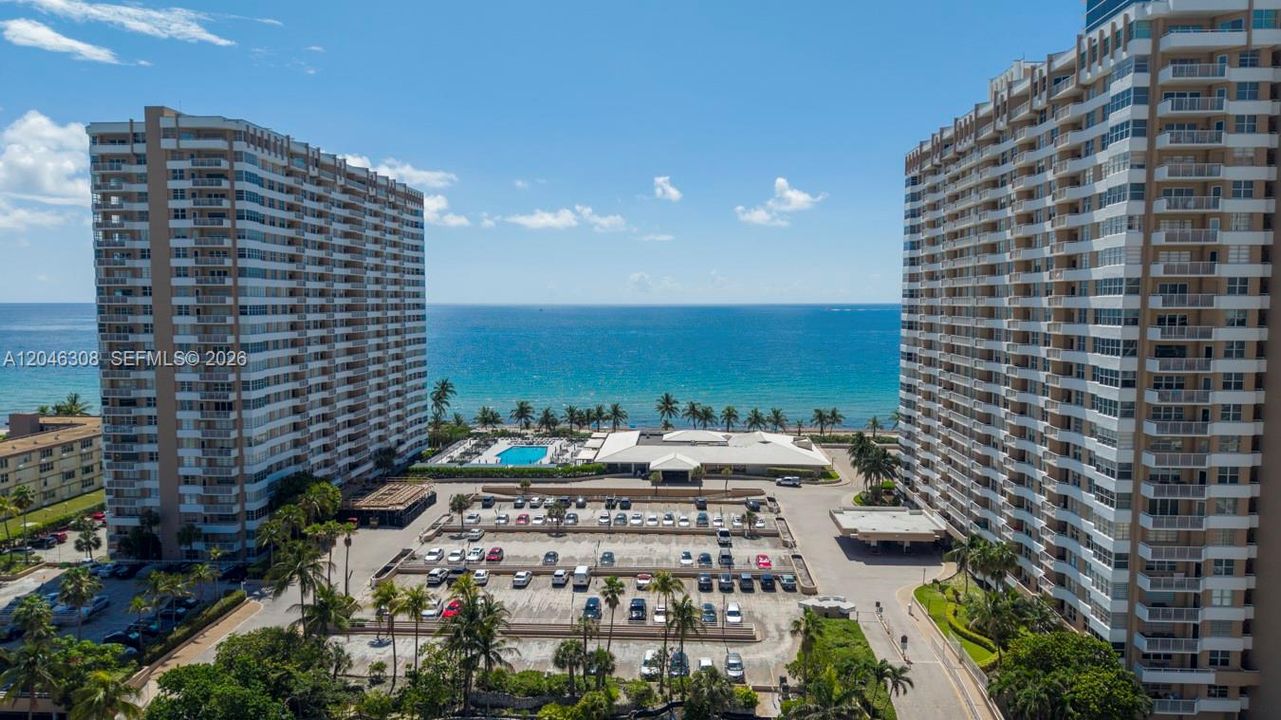 For Sale: $340,000 (1 beds, 1 baths, 798 Square Feet)
