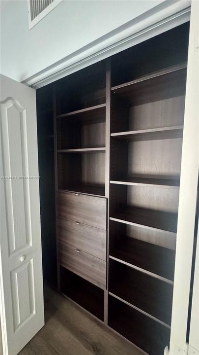 В аренду: $3,250 (2 спален, 2 ванн, 1228 Квадратных фут)