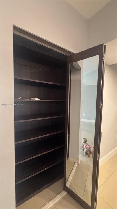 В аренду: $3,250 (2 спален, 2 ванн, 1228 Квадратных фут)