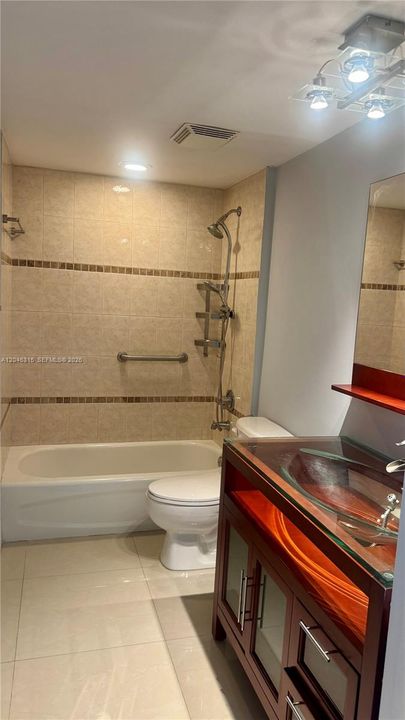 В аренду: $3,250 (2 спален, 2 ванн, 1228 Квадратных фут)